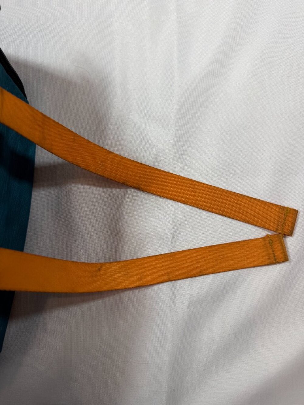 RARE! Hoka Western States Endurance Run 2022 Ultramarathon Competitor's Bag - Picture 13 of 15